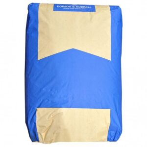Dodson & Horrell Superior Rolled Oats are high quality oats which are high in fibre, ideal for hard working horses.