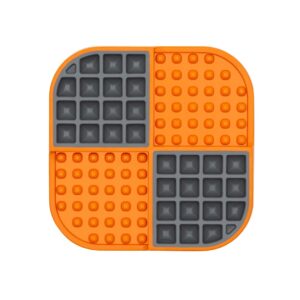 LickiMat Slomo Treat Mat