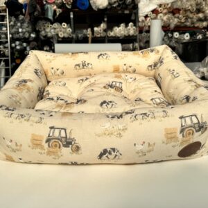 Snug&Cosy Farmyard Cream Rectangle 107cm